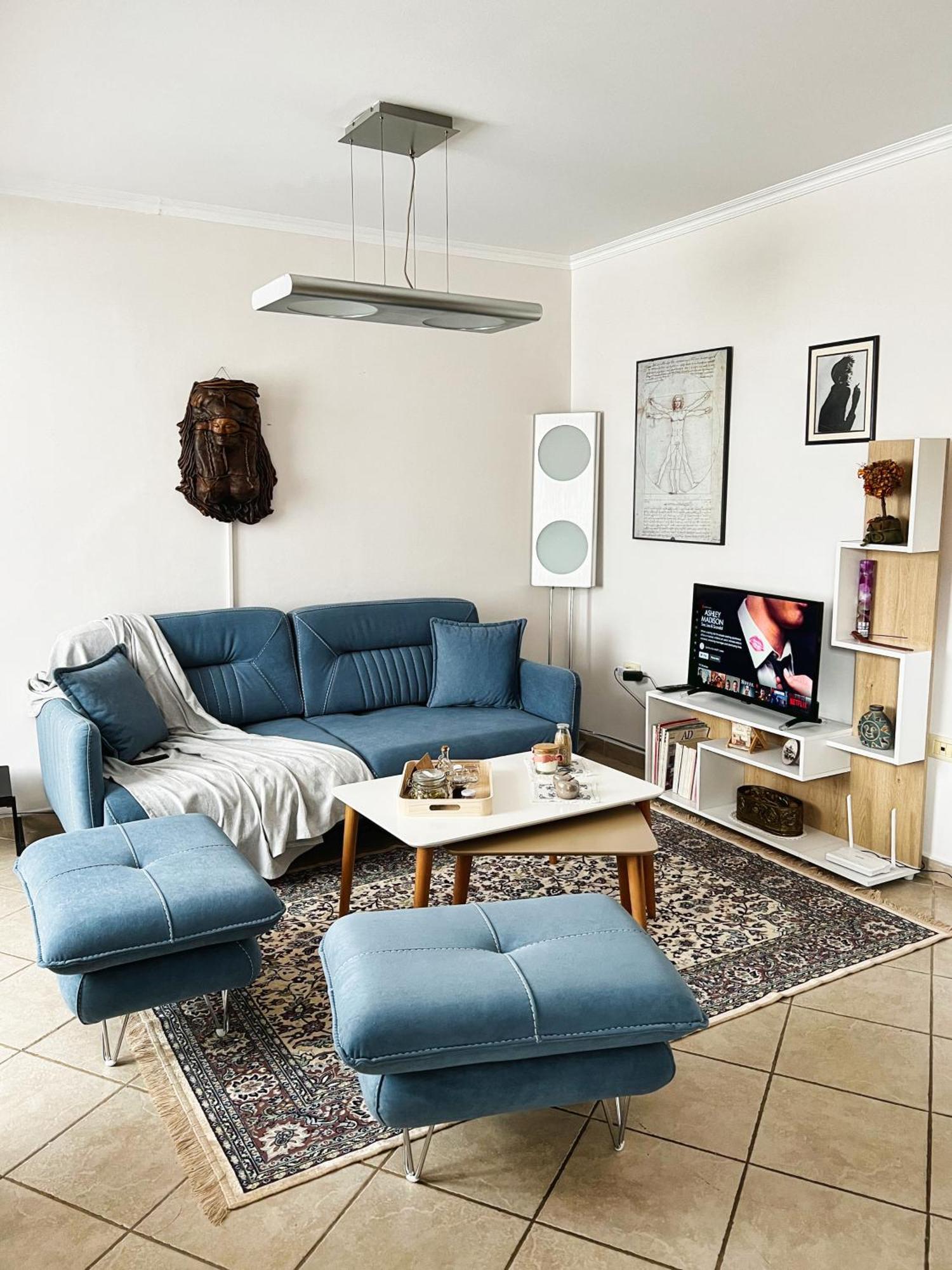 Sunny Central One-Bedroom Apartment Tiranë Luaran gambar